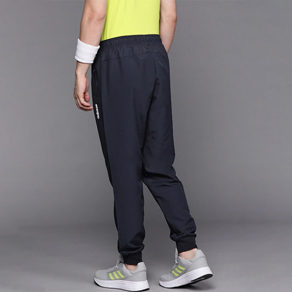 https://www.wavique.com/products/men-navy-blue-stanford-solid-joggers