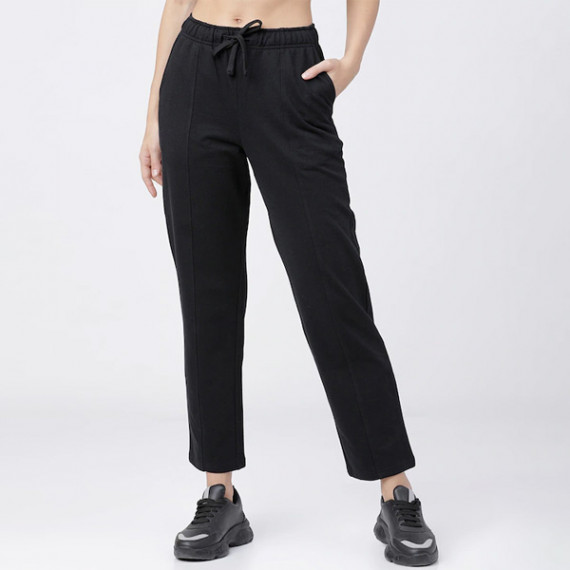 https://www.wavique.com/products/women-black-solid-cotton-track-pant-1
