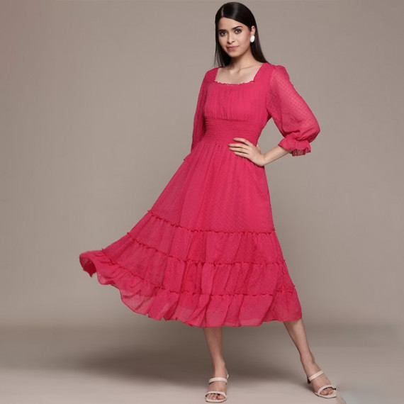 https://www.wavique.com/products/solid-chiffon-smocked-tiered-midi-dress