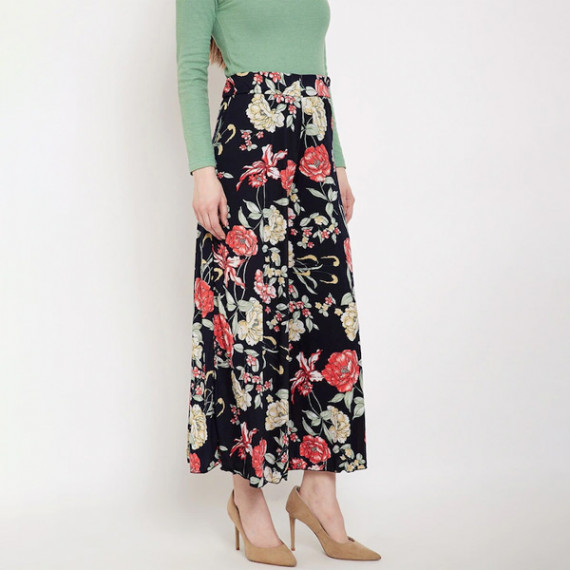 https://www.wavique.com/products/women-black-red-floral-printed-flared-palazzos