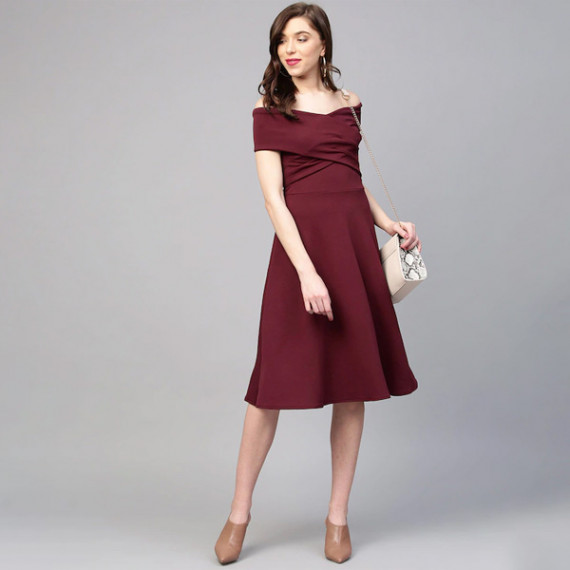 https://www.wavique.com/products/off-shoulder-pleated-fit-flare-dress