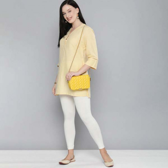 https://www.wavique.com/products/women-off-white-solid-leggings