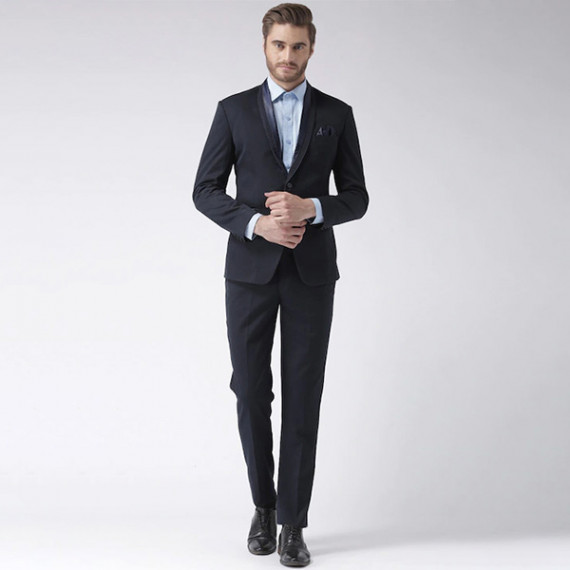https://www.wavique.com/products/mens-black-3pc-suit