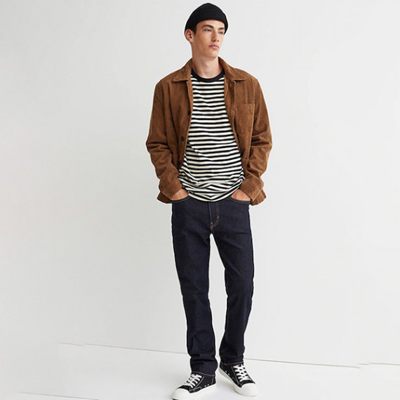 https://www.wavique.com/products/men-navy-blue-solid-regular-jeans