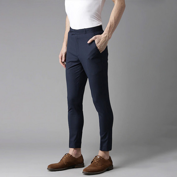 https://www.wavique.com/products/men-navy-blue-tapered-fit-trousers
