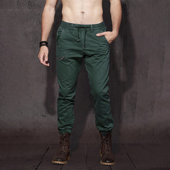 https://www.wavique.com/products/men-green-pure-cotton-joggers