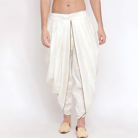 https://www.wavique.com/products/men-white-solid-dhoti