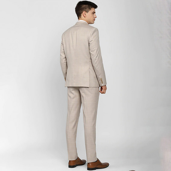 https://www.wavique.com/products/mens-suit-set