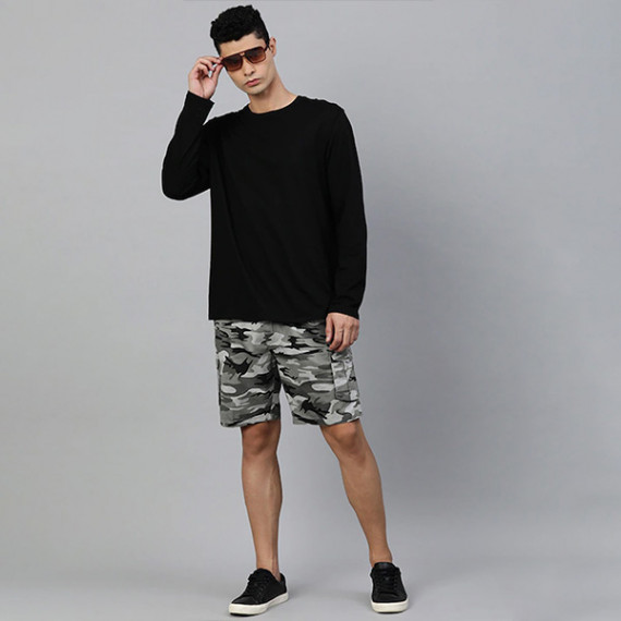 https://www.wavique.com/products/men-charcoal-grey-camouflage-printed-pure-cotton-cargo-shorts