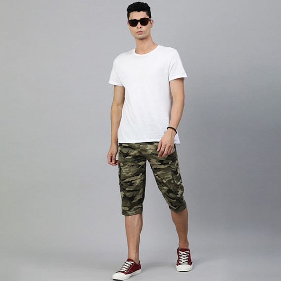 https://www.wavique.com/products/men-olive-green-beige-camouflage-printed-pure-cotton-34th-cargo-shorts