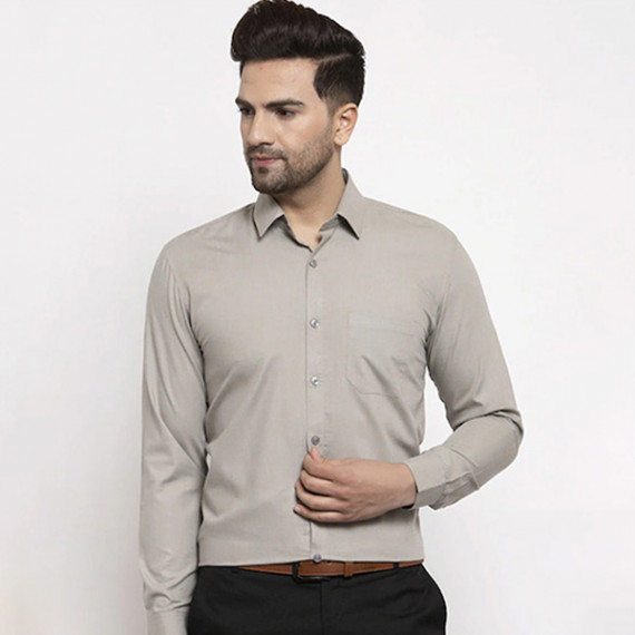 https://www.wavique.com/products/men-grey-smart-regular-fit-solid-formal-shirt