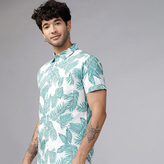 https://www.wavique.com/products/men-green-white-slim-fit-printed-casual-shirt
