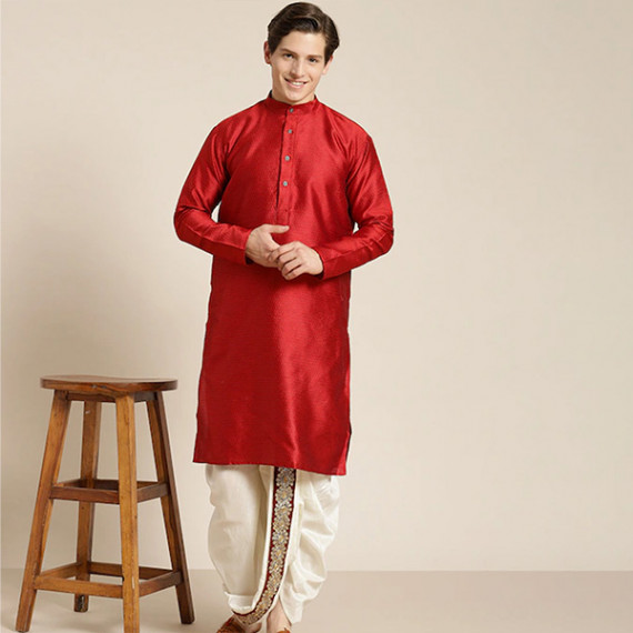 https://www.wavique.com/products/mens-cream-coloured-pure-cotton-double-layer-dhoti-gold-zari-border
