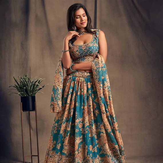 https://www.wavique.com/products/blue-beige-printed-semi-stitched-lehenga-unstitched-blouse-with-dupatta
